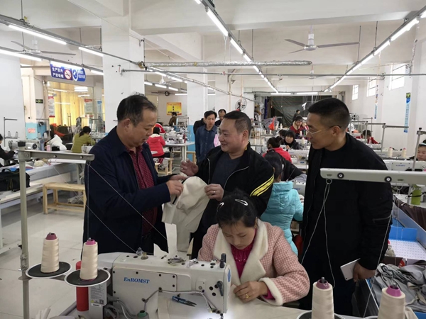刘雄：用激情和汗水为民进添彩-图片3