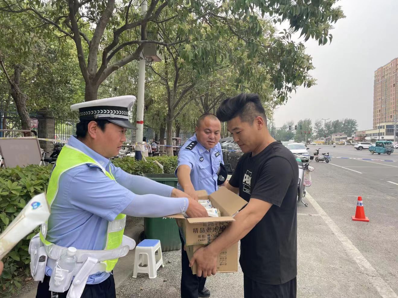 河南太康：齐心协力为高考保驾护航-图片2
