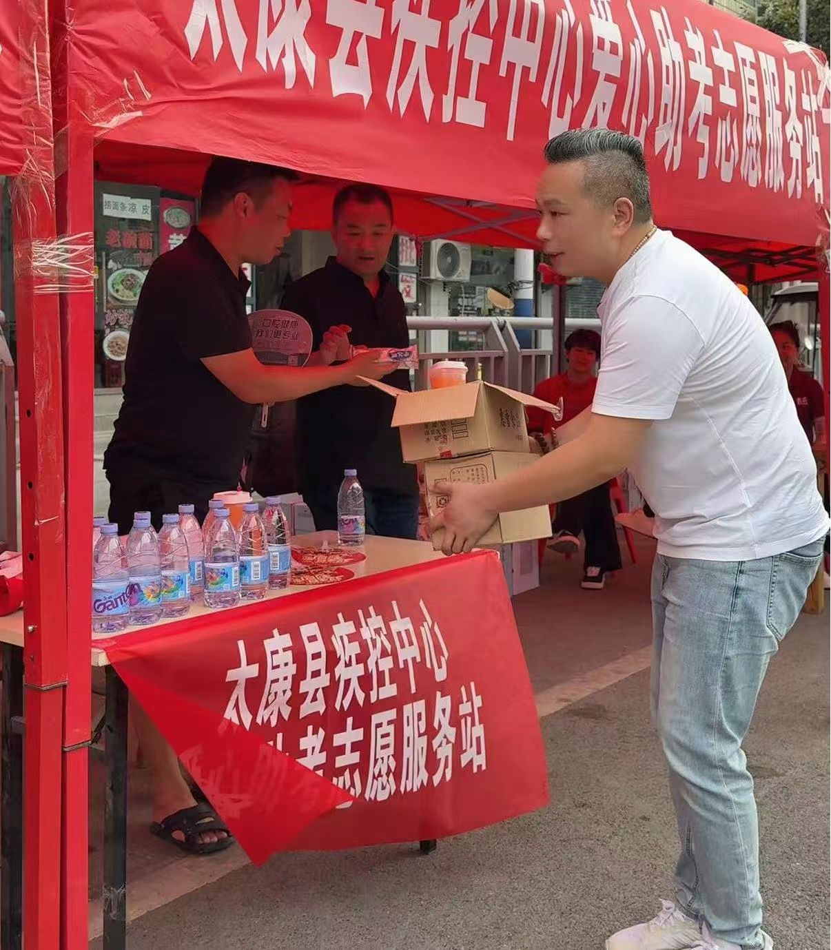 河南太康：齐心协力为高考保驾护航-图片3